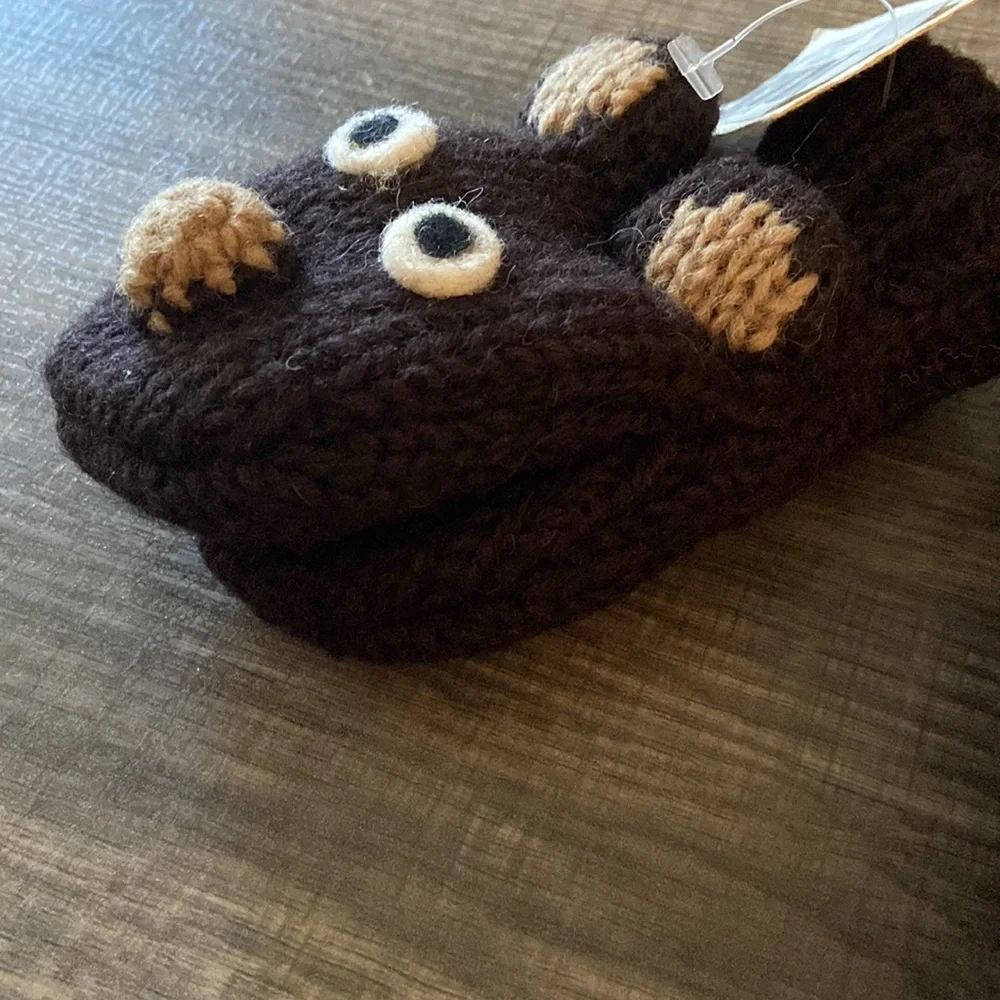 New Nirvanna Designs Brown Wool Bear Mittens with attached String Toddler